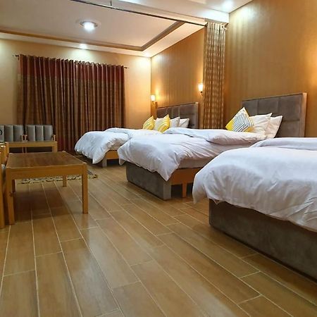 Royal Hotel Naran Ngoại thất bức ảnh