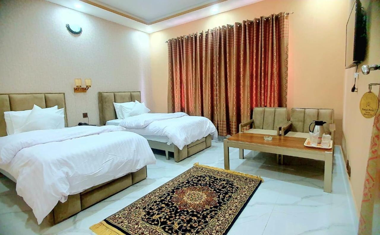 Royal Hotel Naran Ngoại thất bức ảnh